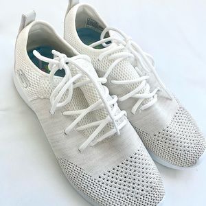 Sketchers All-White Foam shoe